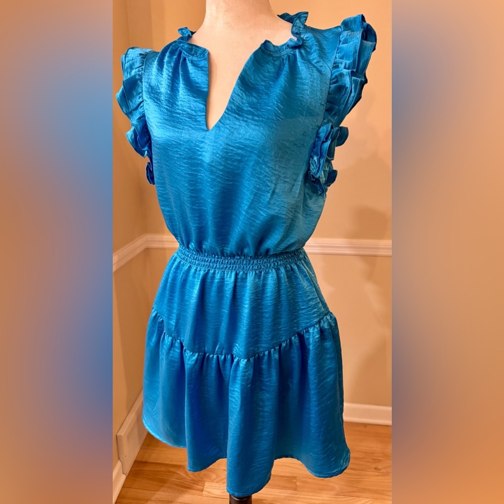 🪁🌦️ Steve Madden Blue Satin Mini Warm Weather Dress w Feminine Ruffles, Sz S